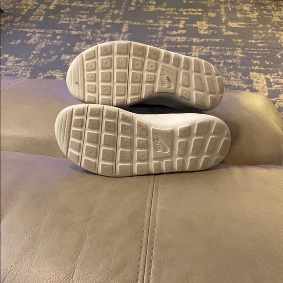 Nike Kids Roshe One Hi Flash (PSV) Boot - Picture 11 of 11